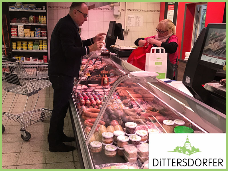 Dttersdorfer Frischetheke im Marktzentrum Ranis